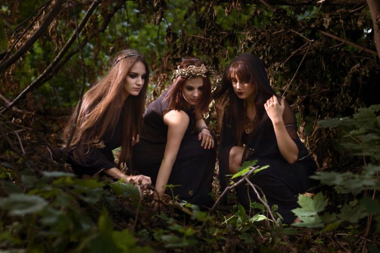 witchy girls in the forest